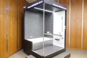 پاناسونیک حمام میسازد! معرفی حمام هوشمند با گرمایش کف و ایمن برای سالمندان 2 حمام پاناسونیک